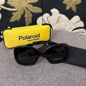 Polaroid Black Sunglasses with Yellow Case